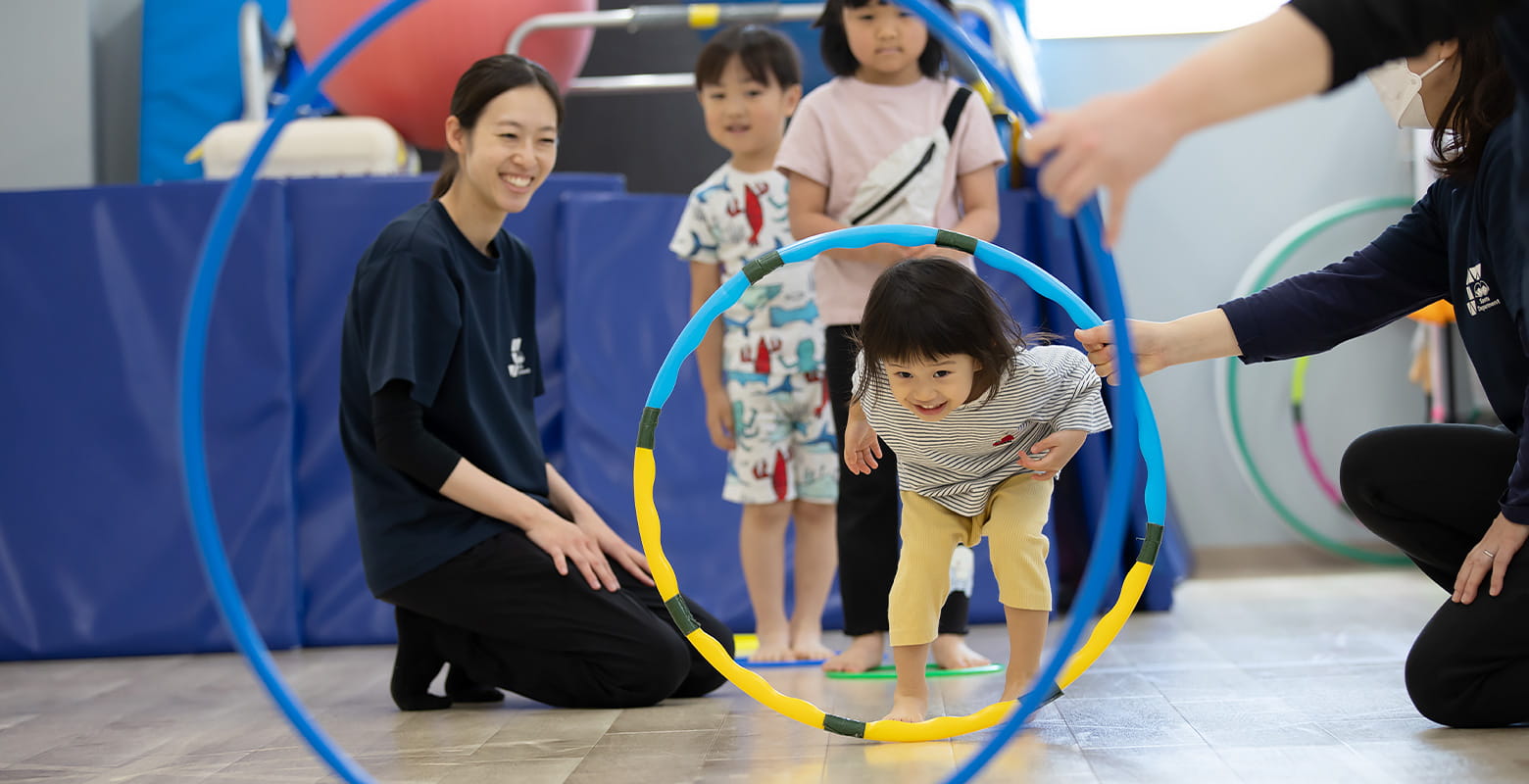 スタッフと子供